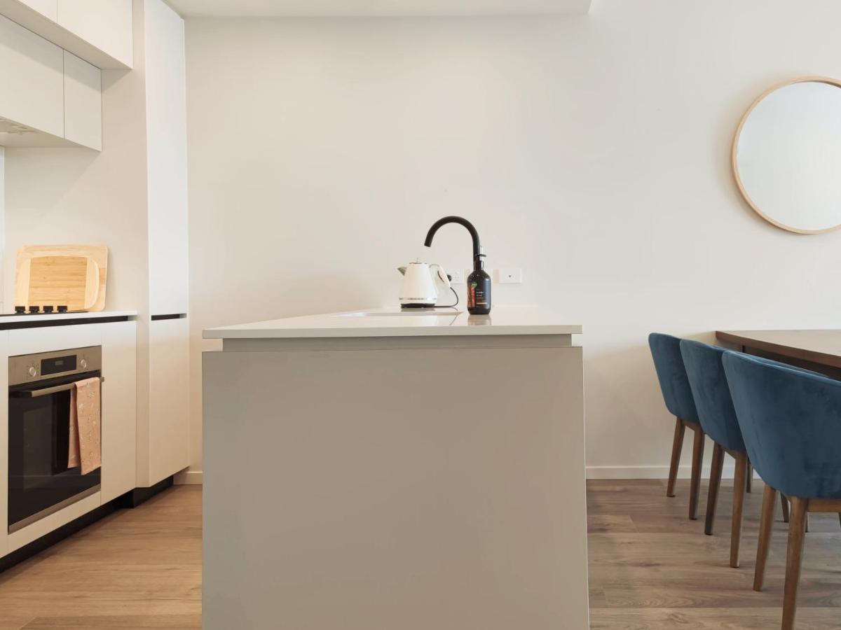 Luxurious 2 Bedroom Apartment Free Secure Parking Окленд Экстерьер фото